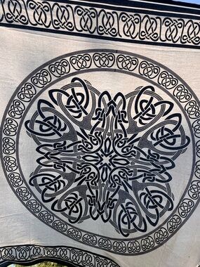 Celtic Knot Tapestry Wall Hanging - Black & Cream